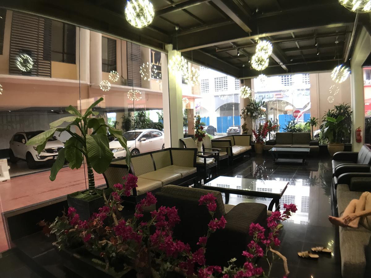 La Boss Hotel Малакка Экстерьер фото