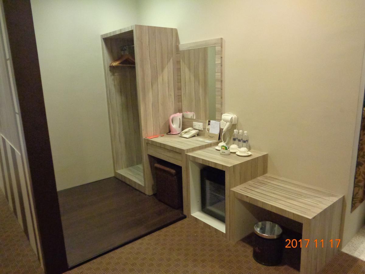 La Boss Hotel Малакка Экстерьер фото