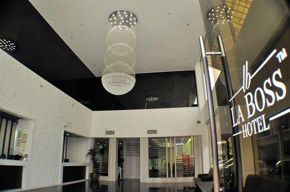 La Boss Hotel Малакка Экстерьер фото