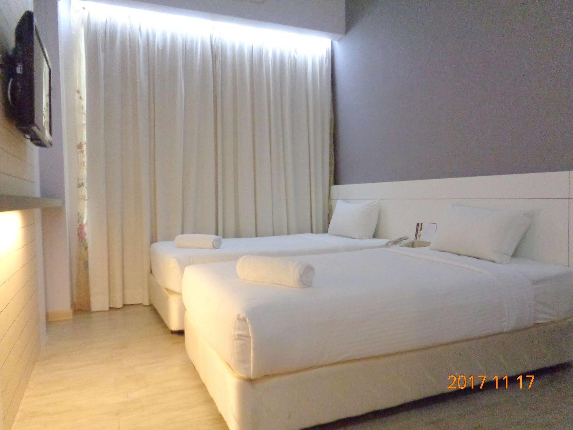 La Boss Hotel Малакка Экстерьер фото