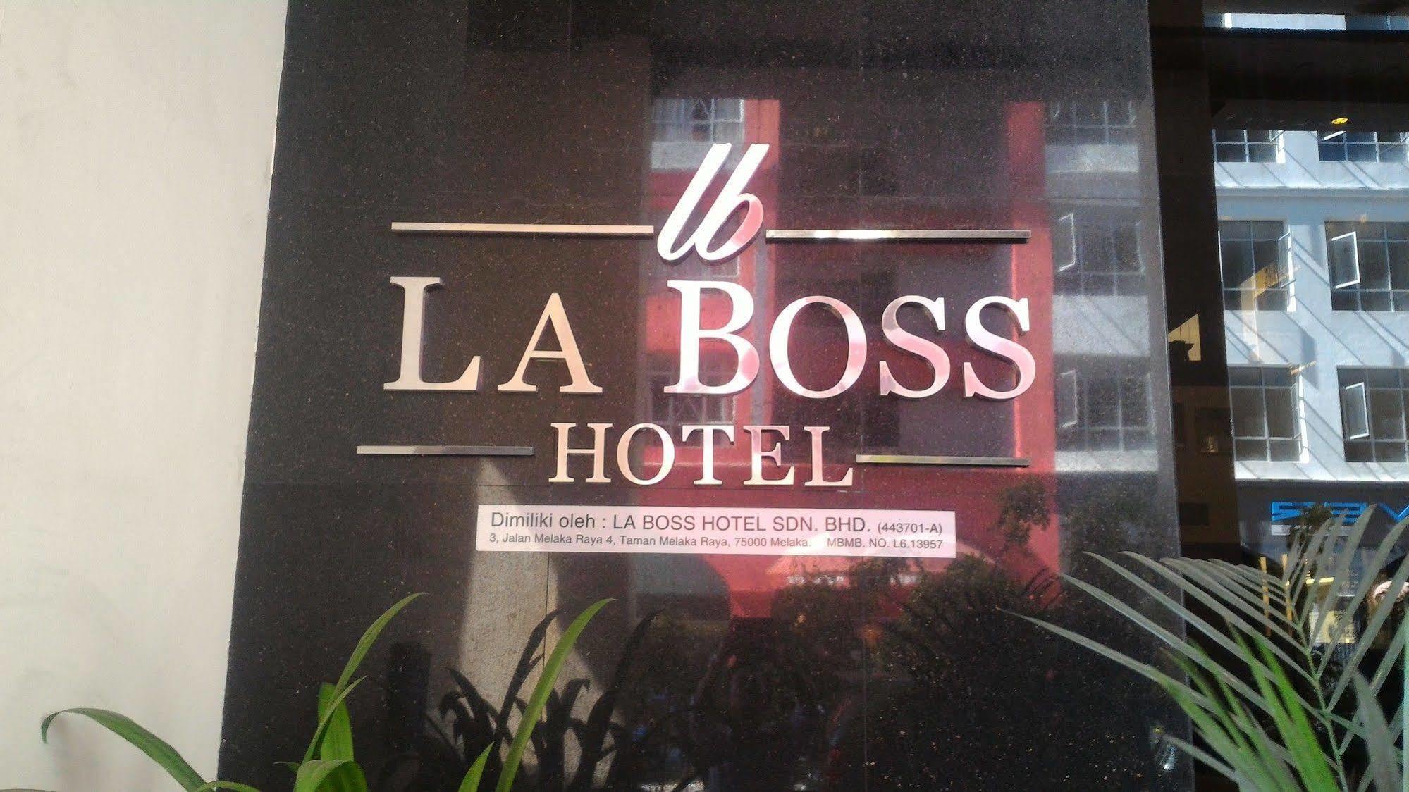 La Boss Hotel Малакка Экстерьер фото